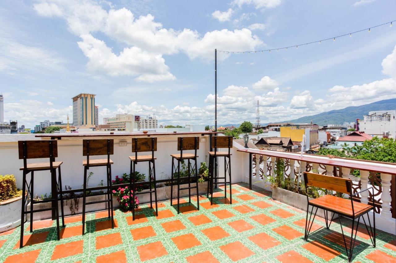 Oyo 1093 De Nawarat Chiang Mai Boutique Apartment Eksteriør bilde