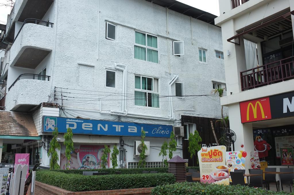 Oyo 1093 De Nawarat Chiang Mai Boutique Apartment Eksteriør bilde