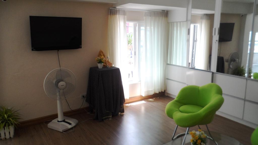 Oyo 1093 De Nawarat Chiang Mai Boutique Apartment Eksteriør bilde