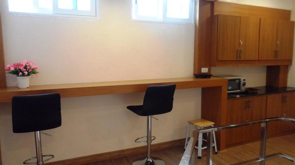 Oyo 1093 De Nawarat Chiang Mai Boutique Apartment Eksteriør bilde