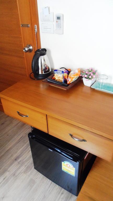 Oyo 1093 De Nawarat Chiang Mai Boutique Apartment Rom bilde